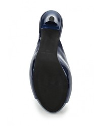 Темно-синие кожаные сабо от Calipso