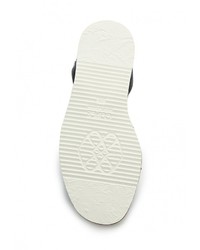 Темно-синие кожаные сандалии на плоской подошве от Cuplé