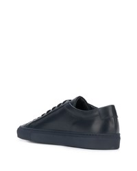 Мужские темно-синие низкие кеды от Common Projects