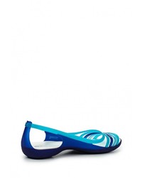 Темно-синие сандалии на плоской подошве от Crocs