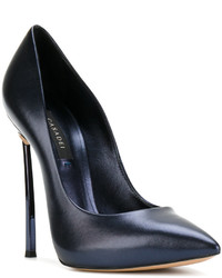 Темно-синие туфли от Casadei