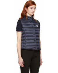 Женский темно-синий жилет от Moncler