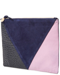 Темно-синий замшевый клатч от Clare Vivier