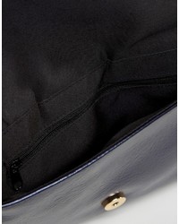 Темно-синий клатч от Asos