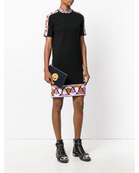 Темно-синий клатч от Anya Hindmarch