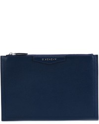 Темно-синий кожаный клатч от Givenchy
