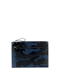 Мужской темно-синий кожаный мужской клатч с камуфляжным принтом от Valentino