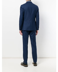 Темно-синий костюм от Lardini