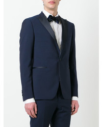 Темно-синий костюм от Tagliatore