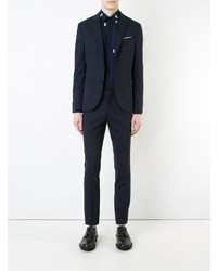 Темно-синий костюм от Neil Barrett