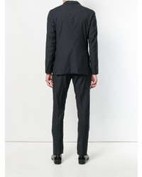 Темно-синий костюм от Boglioli