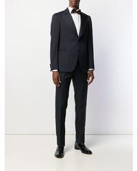 Темно-синий костюм от Dell'oglio