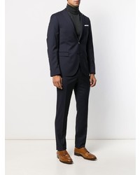 Темно-синий костюм от Paoloni