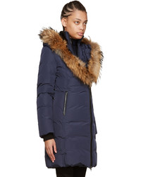 Женский темно-синий пуховик от Mackage