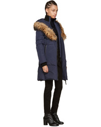 Женский темно-синий пуховик от Mackage