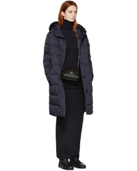 Женский темно-синий пуховик от MACKINTOSH