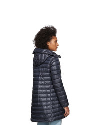 Женский темно-синий пуховик от Moncler