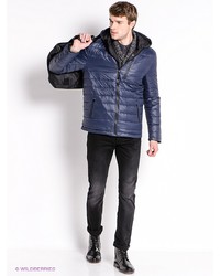 Мужской темно-синий пуховик от Wrangler