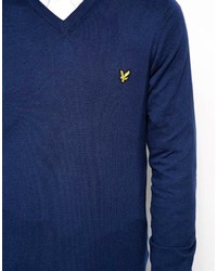 Мужской темно-синий свитер с v-образным вырезом от Lyle & Scott