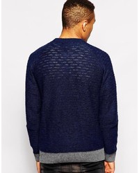 Мужской темно-синий свитер с круглым вырезом