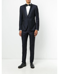 Темно-синий шерстяной костюм от Tagliatore