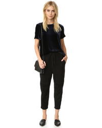 Женская темно-синяя бархатная футболка от Vince