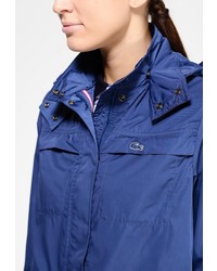 Женская темно-синяя ветровка от Lacoste