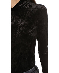 Женская темно-синяя водолазка от Only Hearts