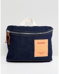 Темно-синяя джинсовая сумка через плечо от Weekday