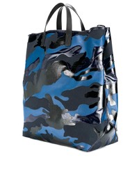 Мужская темно-синяя кожаная большая сумка с камуфляжным принтом от Valentino