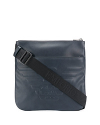 Темно-синяя кожаная сумка почтальона от Emporio Armani