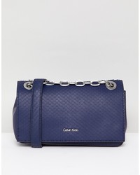 Темно-синяя кожаная сумка через плечо от Calvin Klein