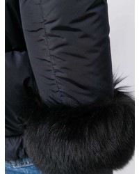 Женская темно-синяя куртка-пуховик от Moncler