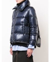 Женская темно-синяя куртка-пуховик от Sacai