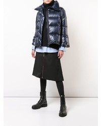 Женская темно-синяя куртка-пуховик от Sacai