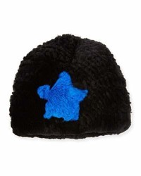 Темно-синяя меховая шапка со звездами