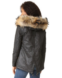 Женская темно-синяя парка от SAM.