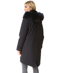 Женская темно-синяя парка от Mackage