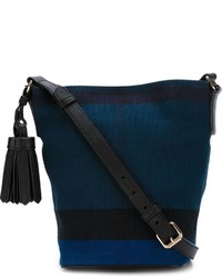 Темно-синяя сумка-мешок от Burberry