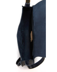 Женская темно-синяя сумка от Clare Vivier