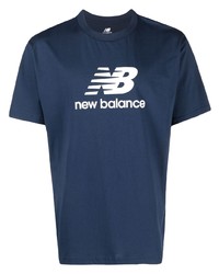 Мужская темно-синяя футболка с круглым вырезом с принтом от New Balance