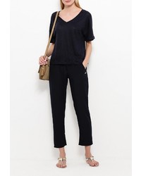 Женская темно-синяя футболка от Coquelicot