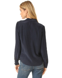 Темно-синяя шелковая блузка от Frame