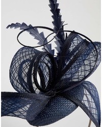 Женская темно-синяя шляпа с украшением от Vixen