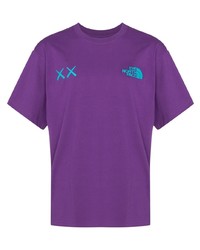 Мужская фиолетовая футболка с круглым вырезом с вышивкой от The North Face