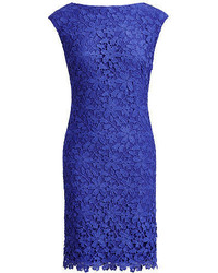 Фиолетовое кружевное платье-футляр