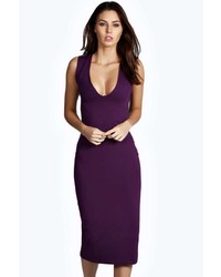 Фиолетовое облегающее платье