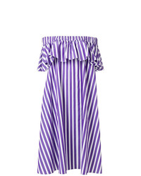 Фиолетовое платье с открытыми плечами от Maison Rabih Kayrouz