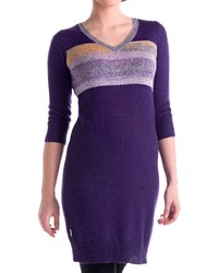 Фиолетовое платье-свитер