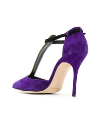 Фиолетовые замшевые туфли от Manolo Blahnik